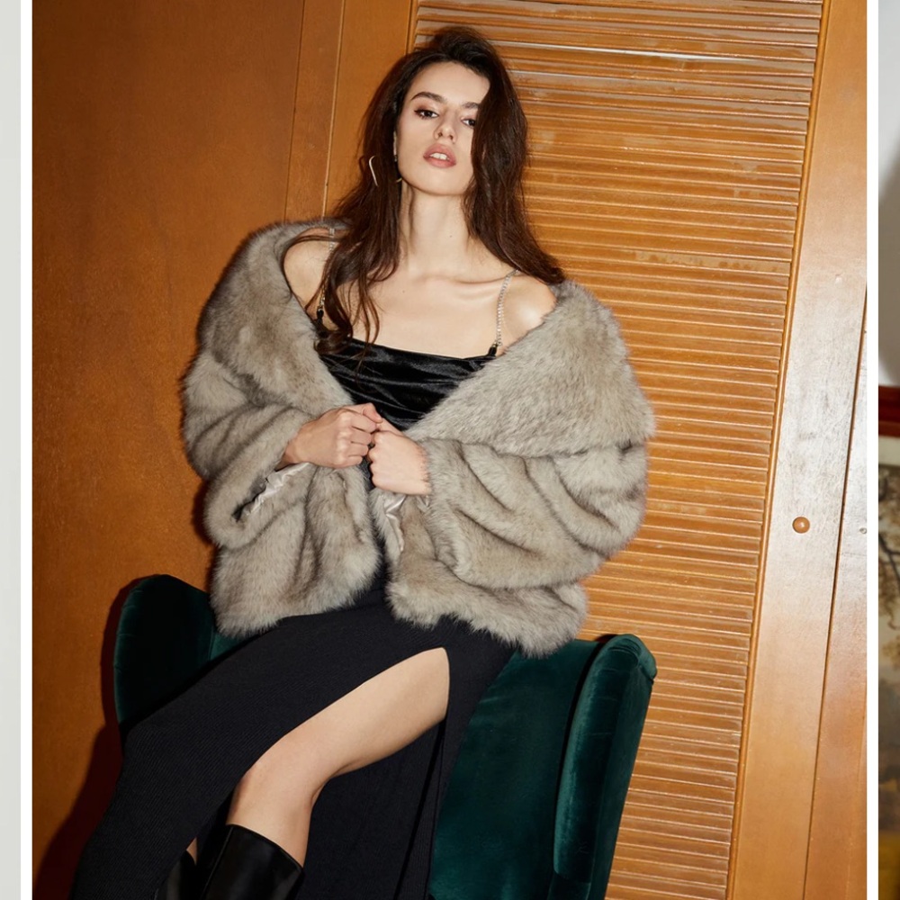 Commense Oversized Collared Faux Fur Coat